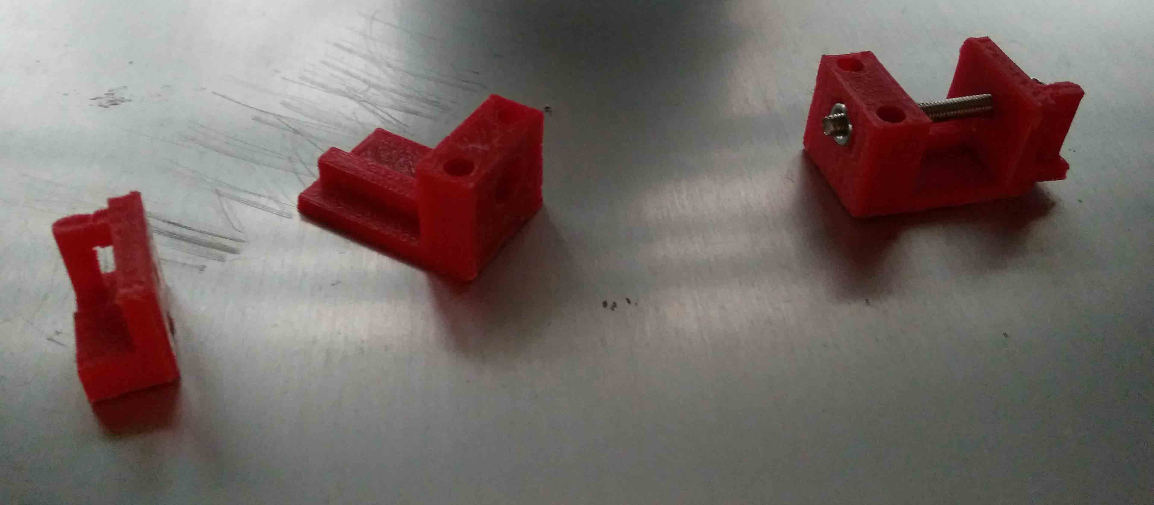 Son las piezas que hacen de tensores para la correa en el eje x de la Impresora 3D Anet A8